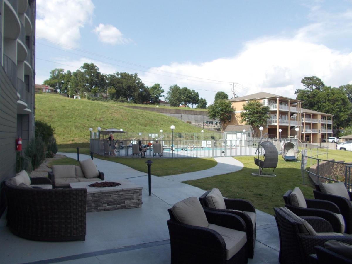 Baymont On The Lake By Wyndham Hot Springs Luaran gambar